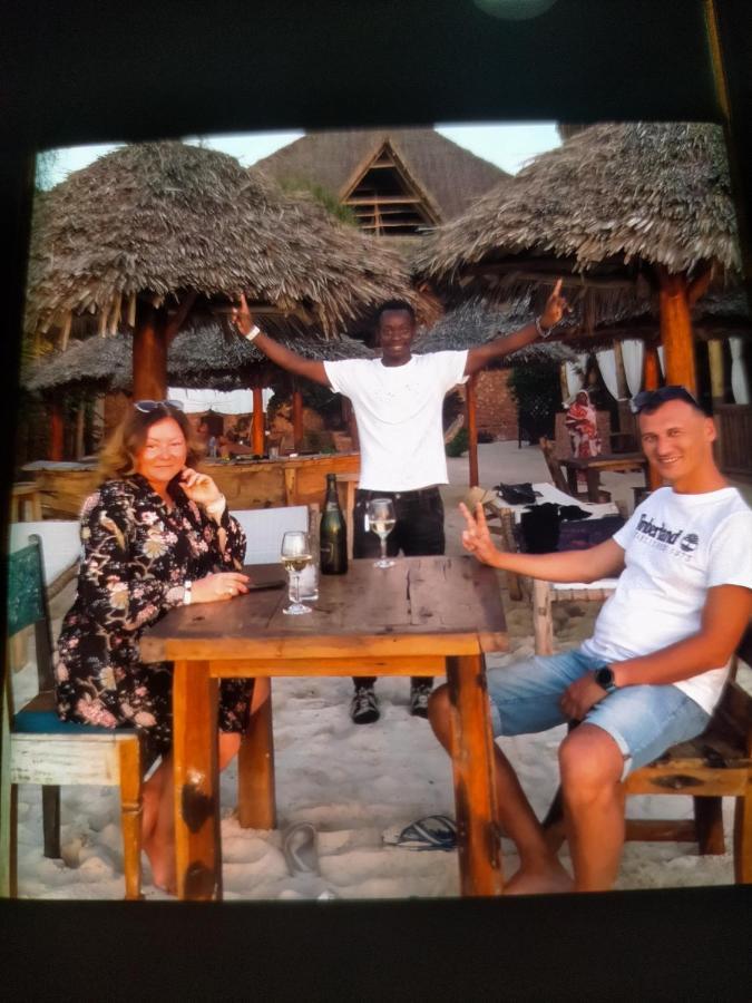 Mano Kendwa Beach Bagian luar foto